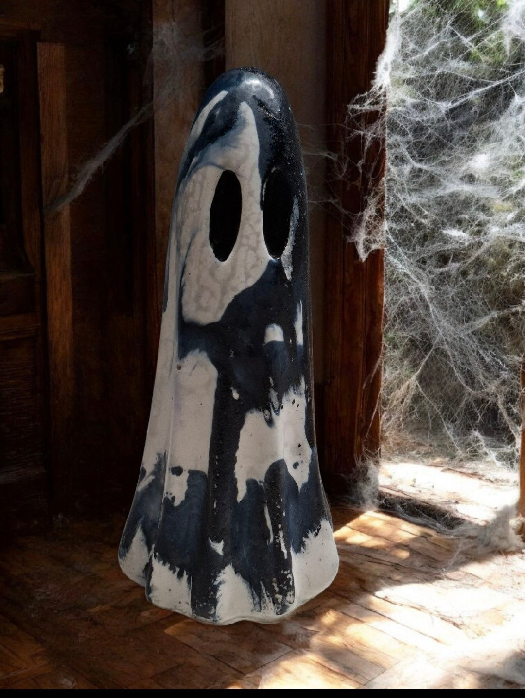 Large Rustic Ghostie