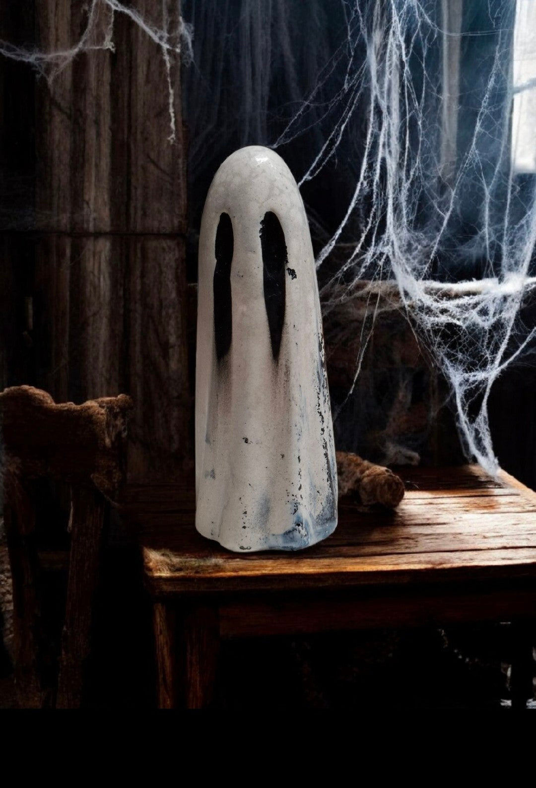 Small messy ghostie