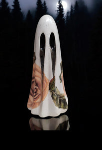 Large gothic rose Ghostie