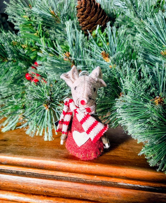 Red Heart Sitting Fabric Mouse