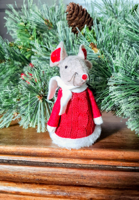felt mouse in red jumper