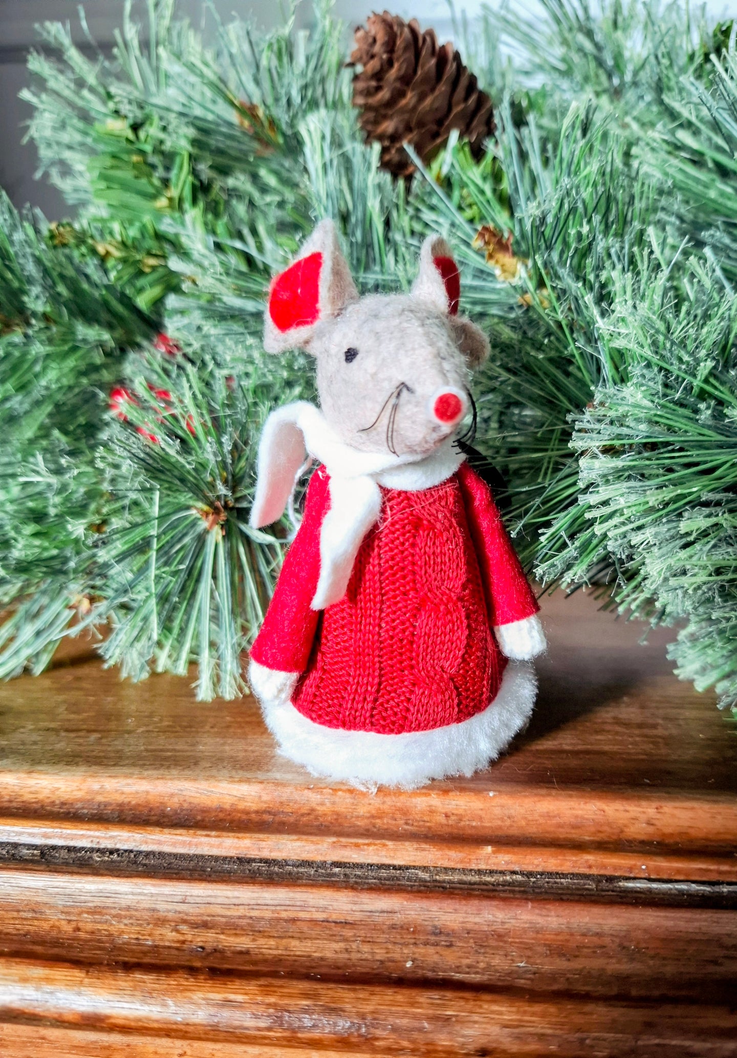 felt mouse in red jumper